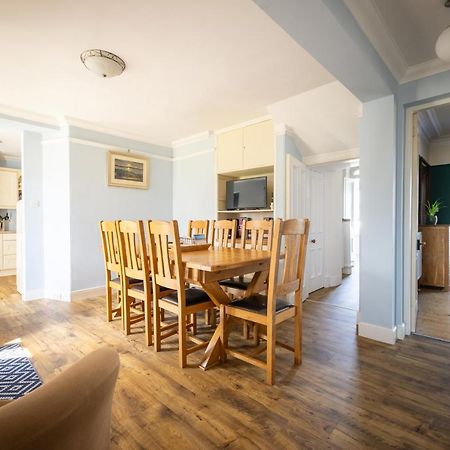 Seaview House - A Traditional Home By The Beach Nairn Bagian luar foto