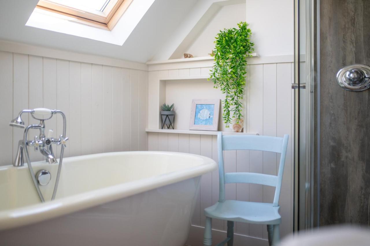 Seaview House - A Traditional Home By The Beach Nairn Bagian luar foto